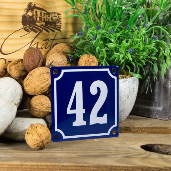 Emaille klein huisnummerbord blauw; nummer 42