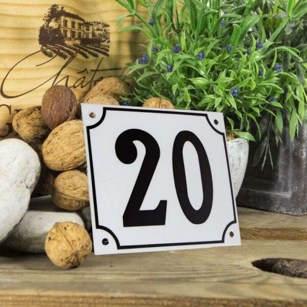 Huisnummerbord groot wit nummer 20