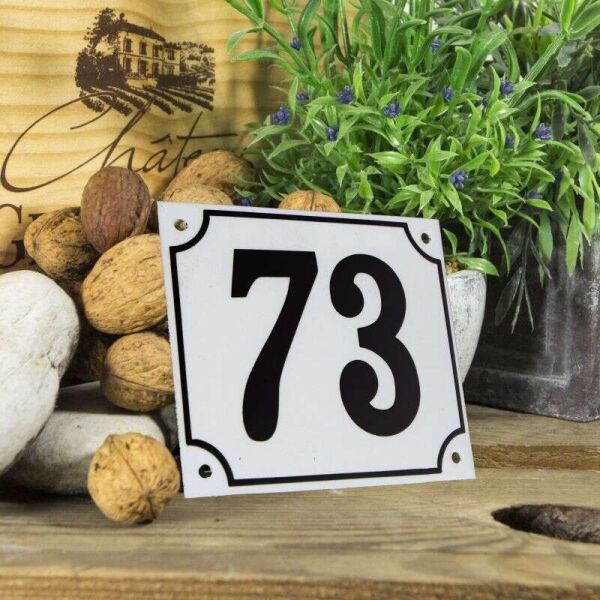 Huisnummerbord groot wit nummer 73
