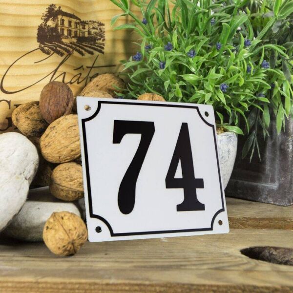 Huisnummerbord groot wit nummer 74