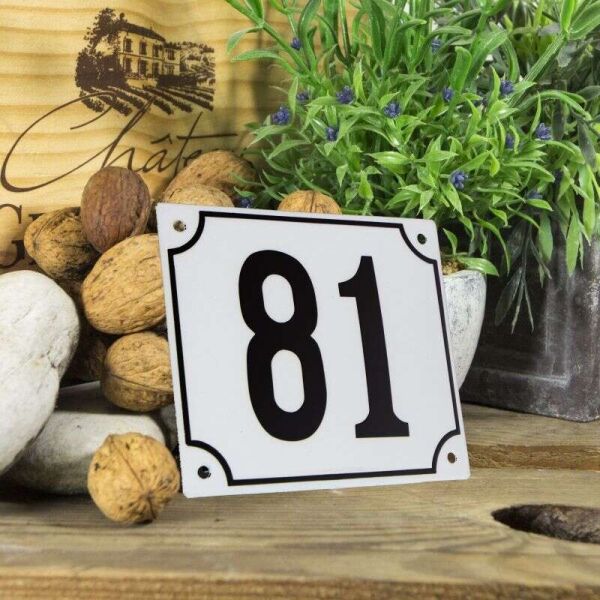 Huisnummerbord groot wit nummer 81