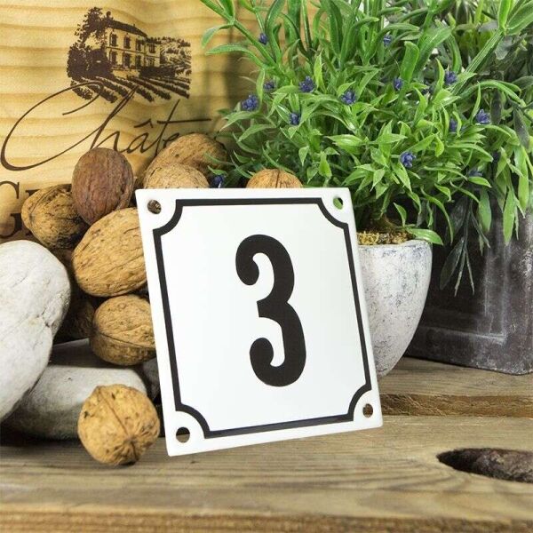 Huisnummerbord wit klein 10x10 cm nummer 3