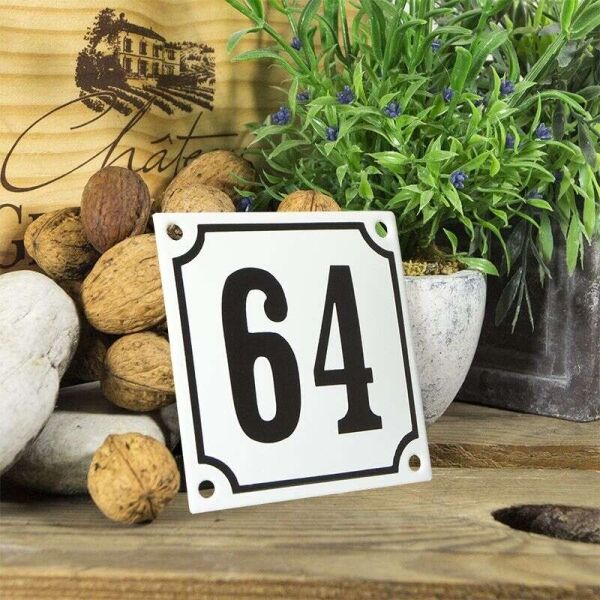Huisnummerbord wit klein 10x10 cm nummer 64