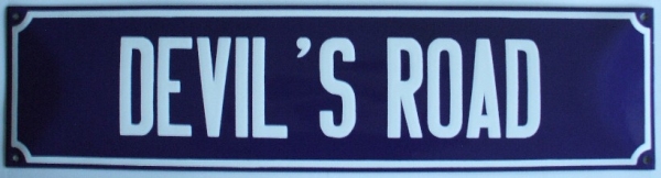 Straatnaambord Devil's Road