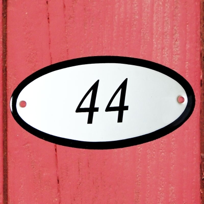 Huisnummerbordje 'ovaal' 44