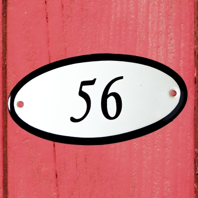 Huisnummerbordje 'ovaal' 56
