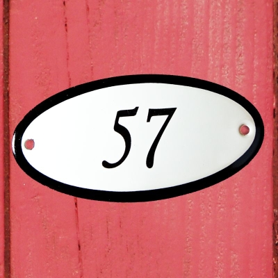 Huisnummerbordje 'ovaal' 57