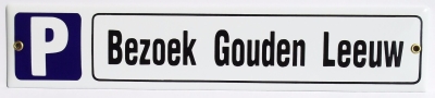 Parkeerbord met eigen naam of kenteken